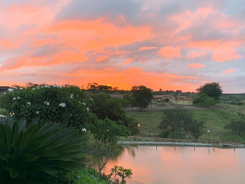 Flat Para 8 Pessoas No Melhor De Gravata Bagian luar foto